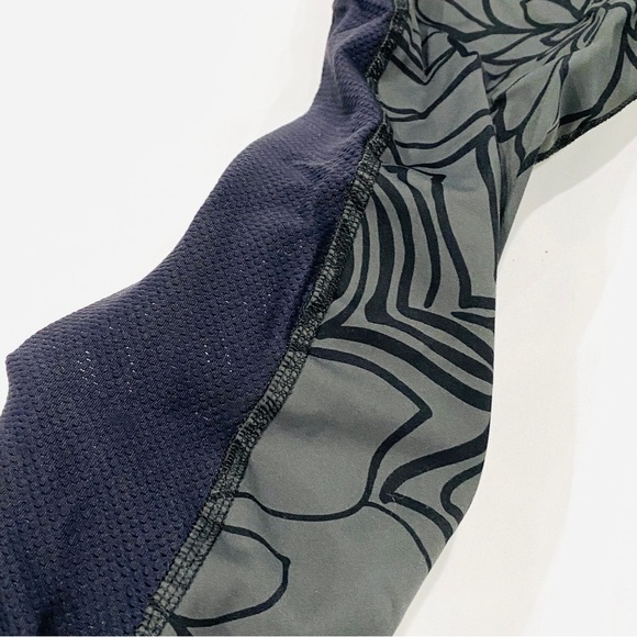 SoulCycle Grey Black Blue Floral Mesh Cutout Cropped Spin Athletic Leggings - Picture 5 of 7